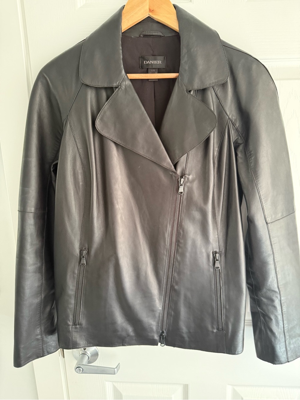 Danier Black Leather Moto Jacket size L